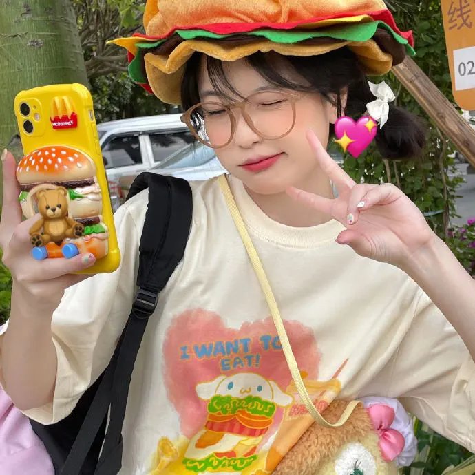 红屋顶海报