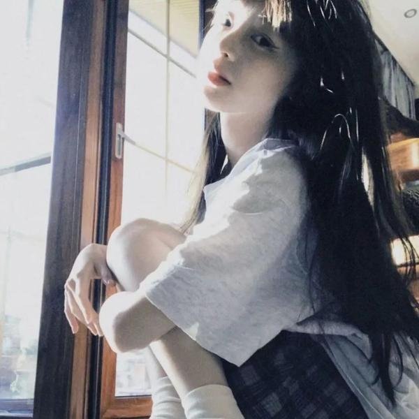小透明黛兮海报